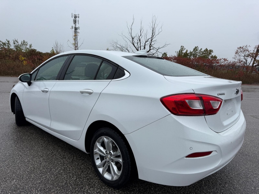 2019 Chevrolet Cruze - photo 3