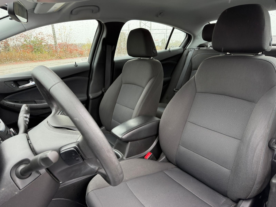 2019 Chevrolet Cruze - photo 18