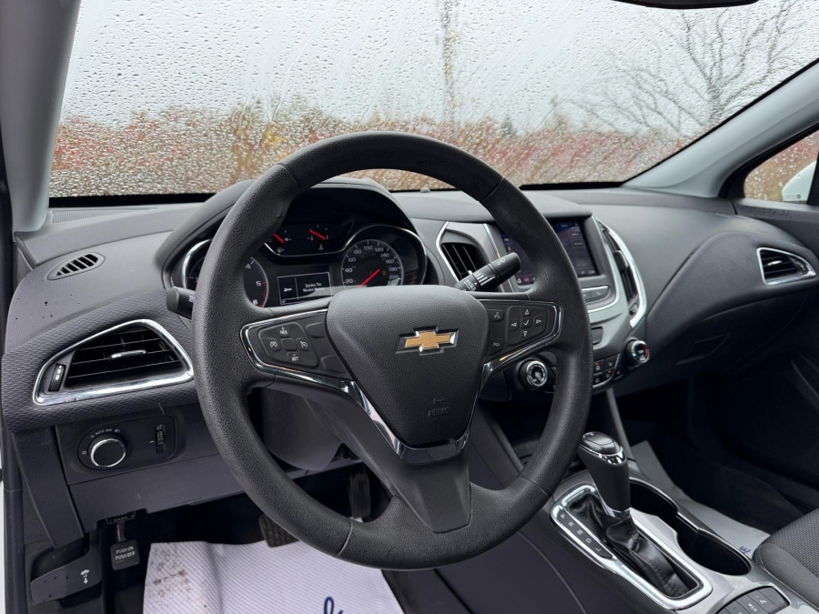 2019 Chevrolet Cruze - photo 20