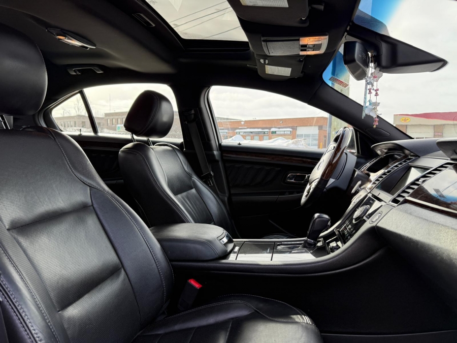 2018 Ford Taurus - photo 10