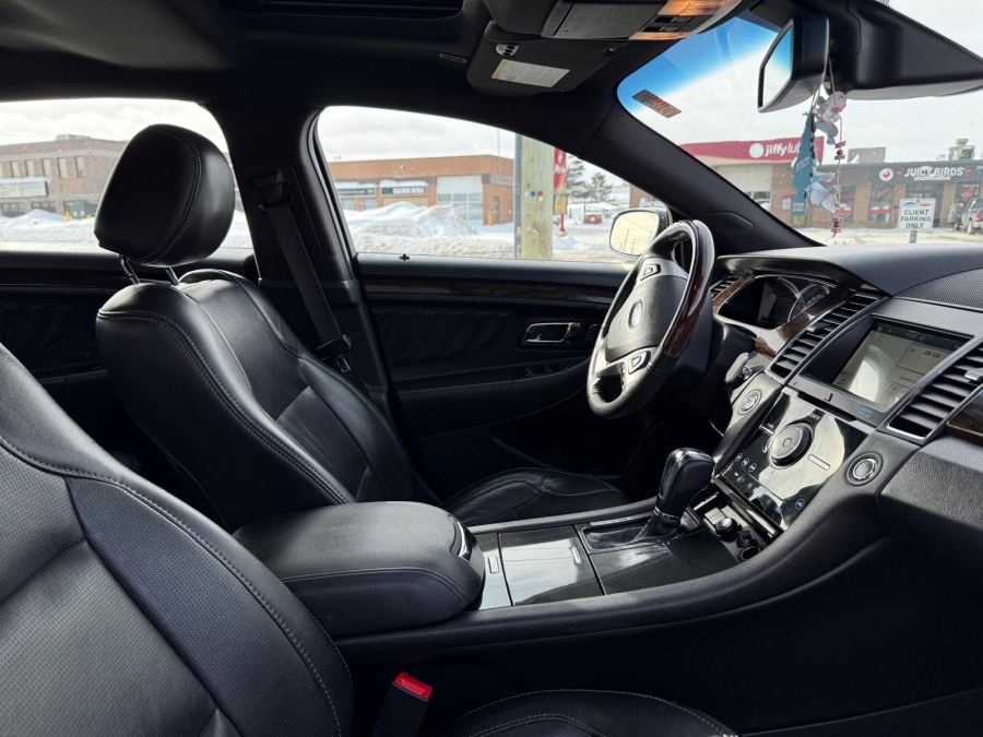 2018 Ford Taurus - photo 12