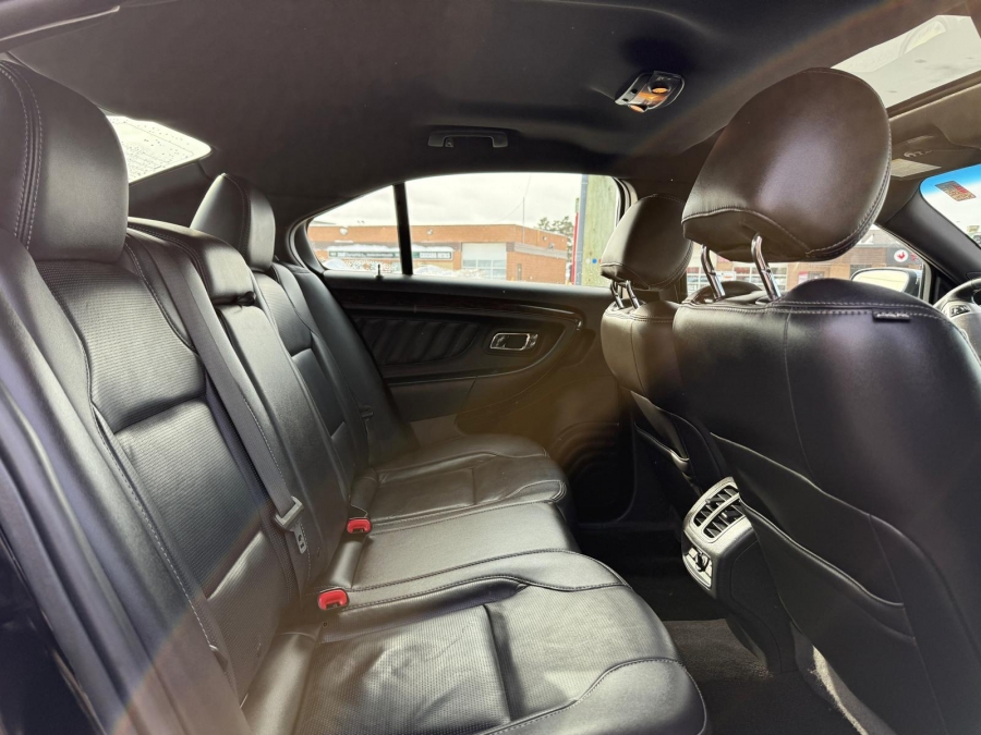 2018 Ford Taurus - photo 14
