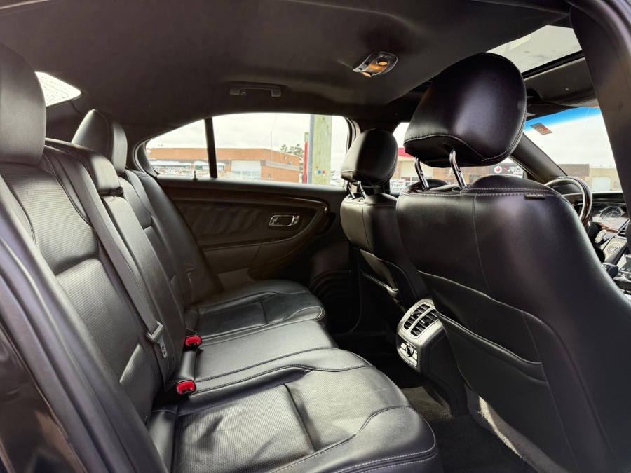 2018 Ford Taurus - photo 15