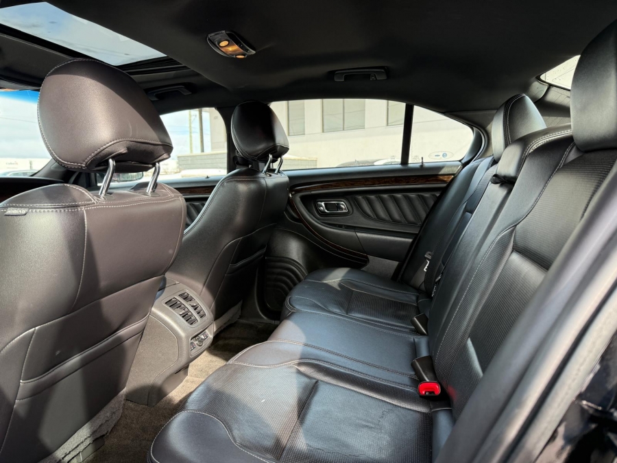 2018 Ford Taurus - photo 17