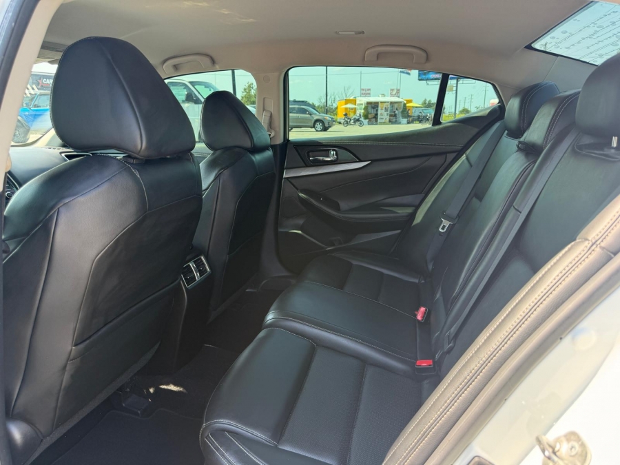 2018 Nissan Maxima - photo 18