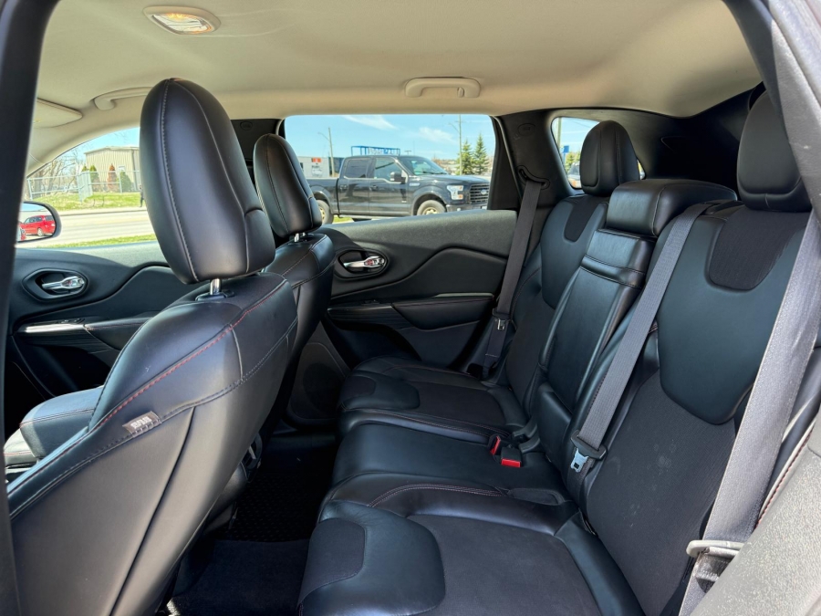 2016 Jeep Cherokee - photo 14