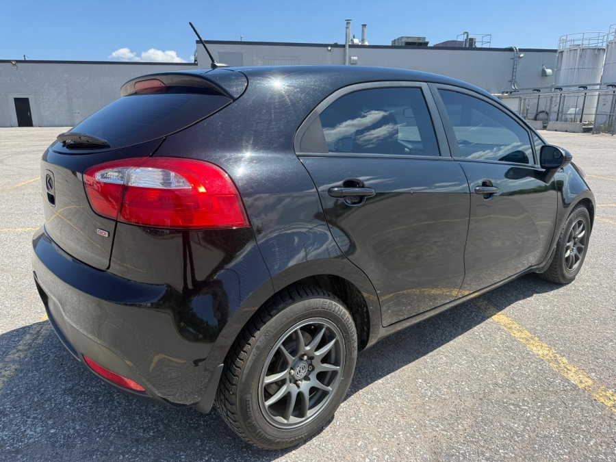 2015 Kia Rio 5-Door - photo 6