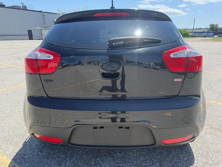 2015 Kia Rio 5-Door - photo 5