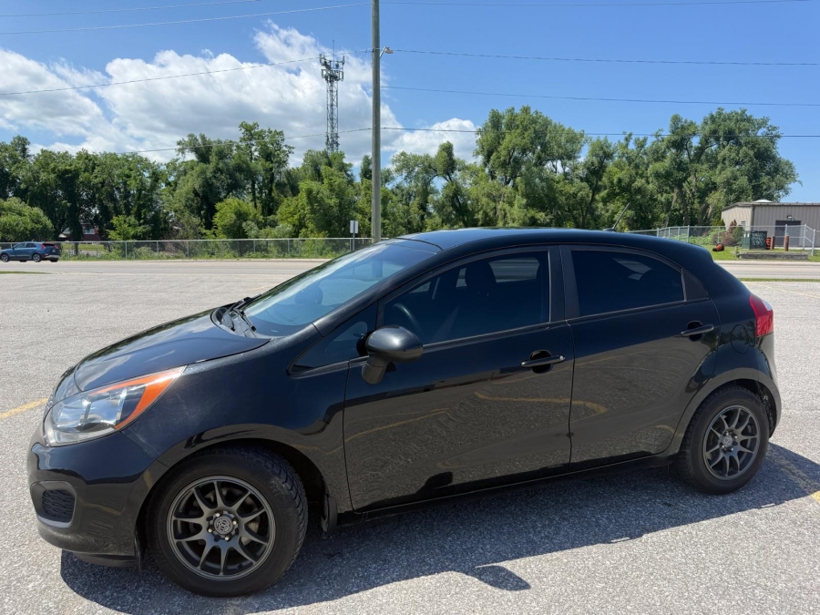 2015 Kia Rio 5-Door - photo 2