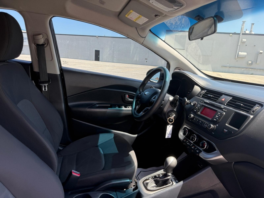 2015 Kia Rio 5-Door - photo 12