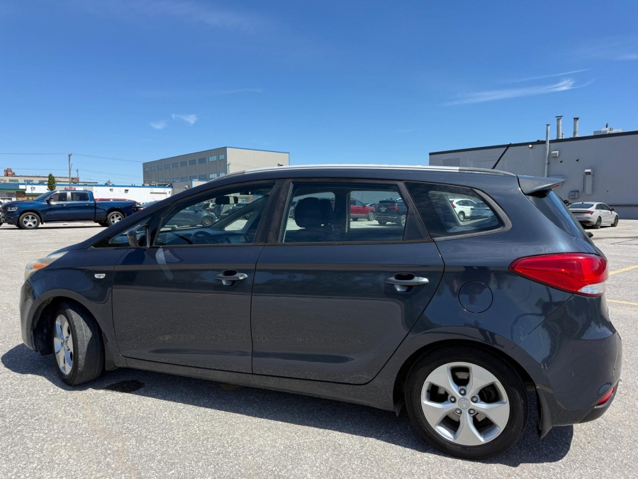2014 Kia Rondo - photo 3