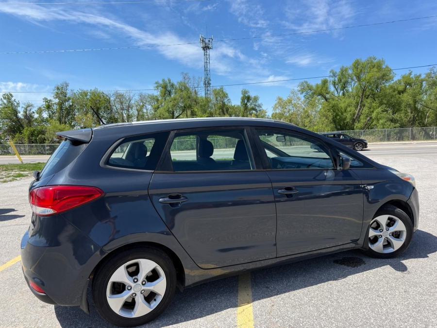 2014 Kia Rondo - photo 7