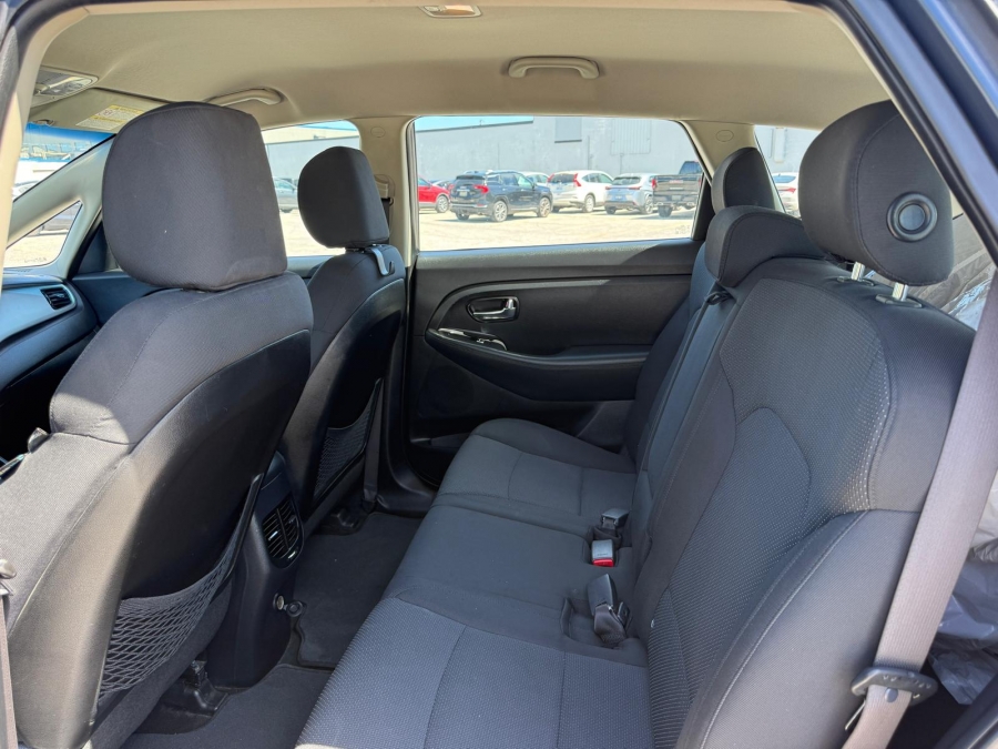 2014 Kia Rondo - photo 17