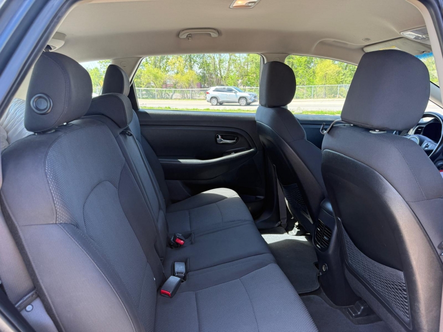 2014 Kia Rondo - photo 15