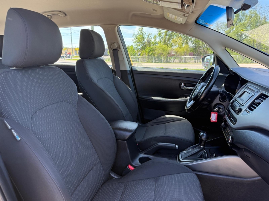 2014 Kia Rondo - photo 11