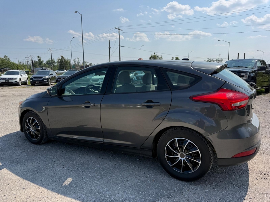 2016 Ford Focus - photo 2