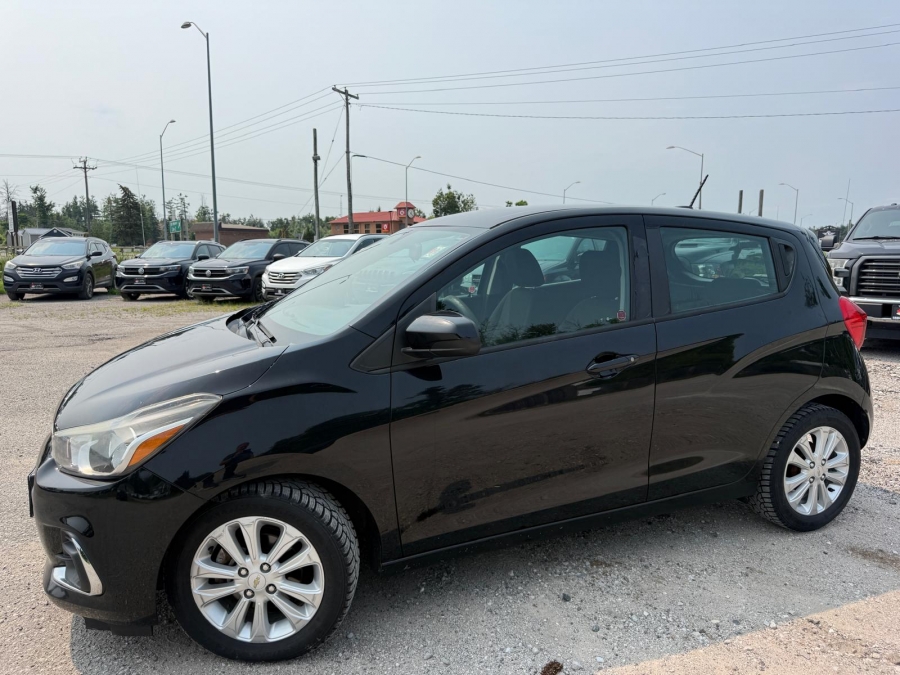 2017 Chevrolet Spark - photo 2