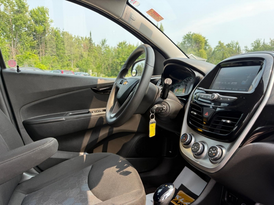 2017 Chevrolet Spark - photo 13