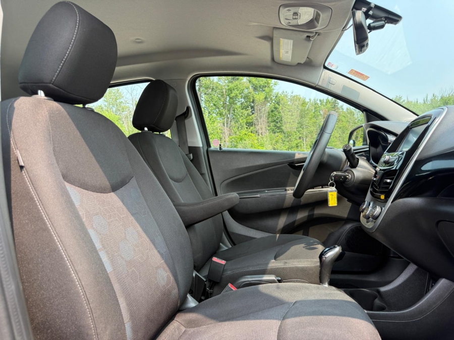 2017 Chevrolet Spark - photo 11