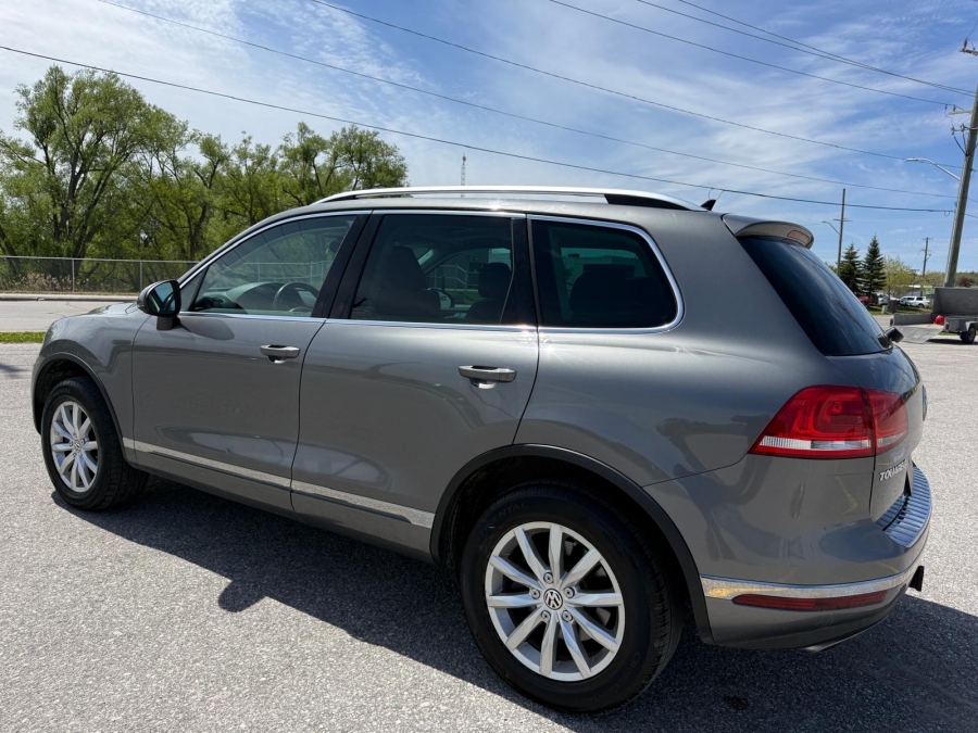 2017 Volkswagen Touareg - photo 3