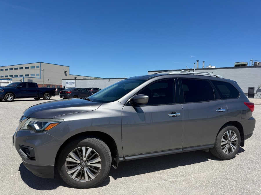 2017 Nissan Pathfinder - photo 2
