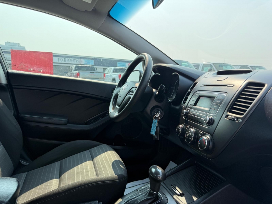 2015 Kia Forte - photo 13