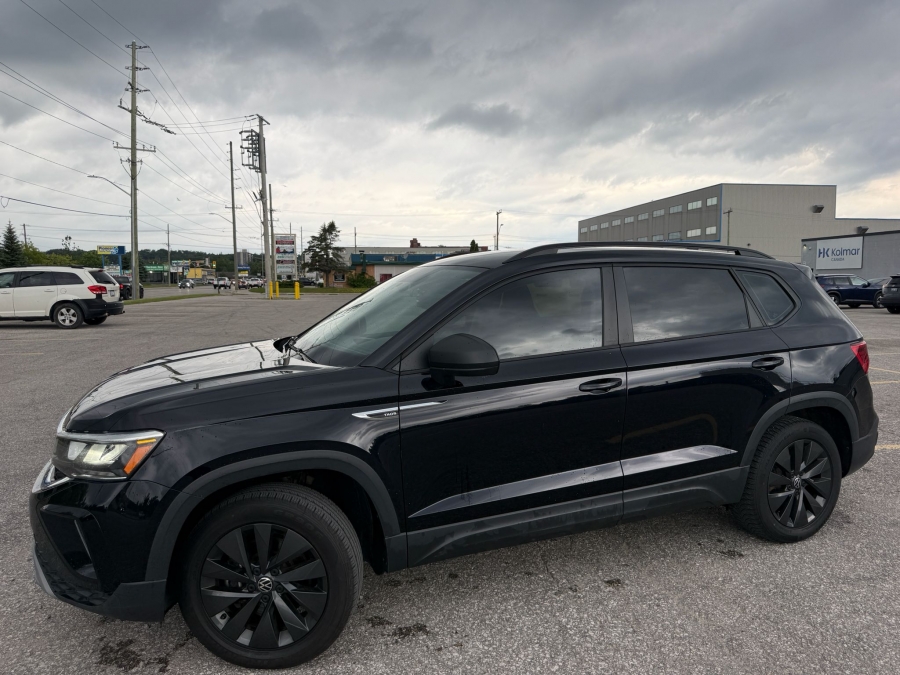 2022 Volkswagen Taos - photo 2