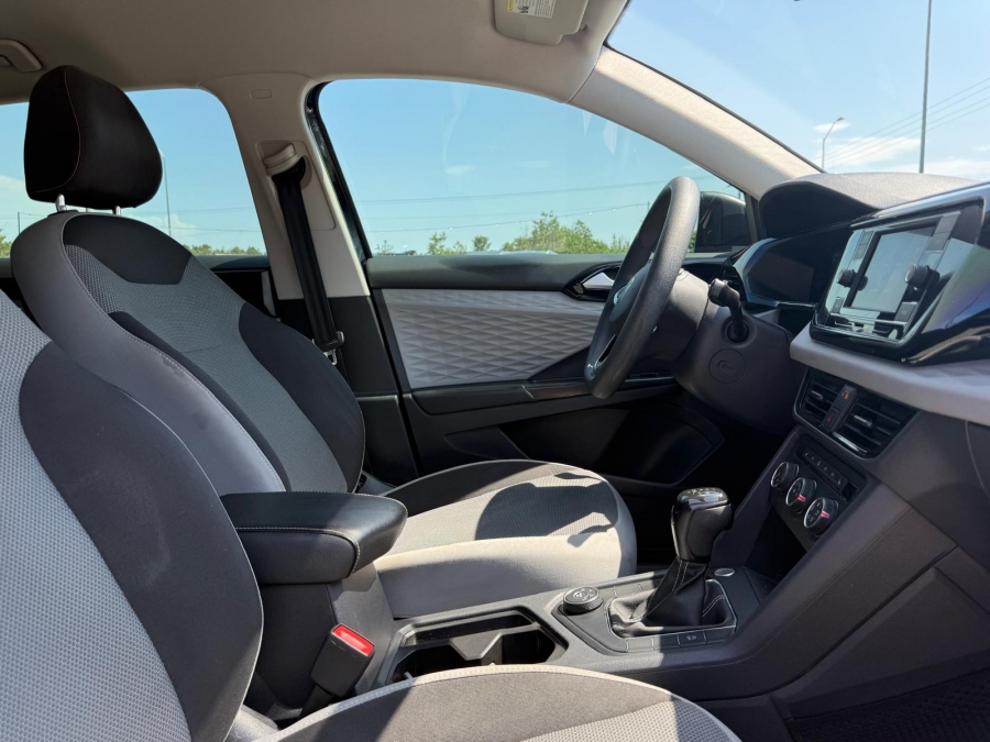 2022 Volkswagen Taos - photo 12