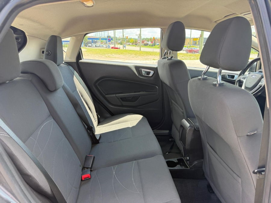 2016 Ford Fiesta - photo 15