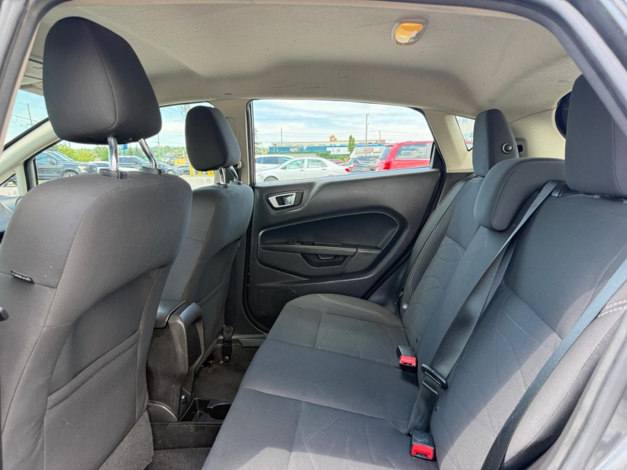 2016 Ford Fiesta - photo 17
