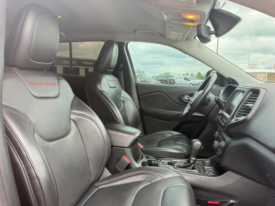 2019 Jeep Cherokee - photo 11