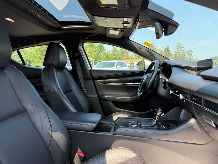 2022 Mazda Mazda3 Hatchback - photo 9