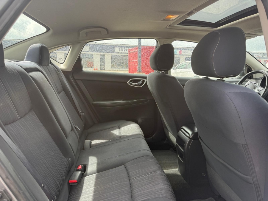 2017 Nissan Sentra - photo 16