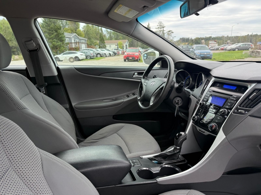 2012 Hyundai Sonata - photo 10
