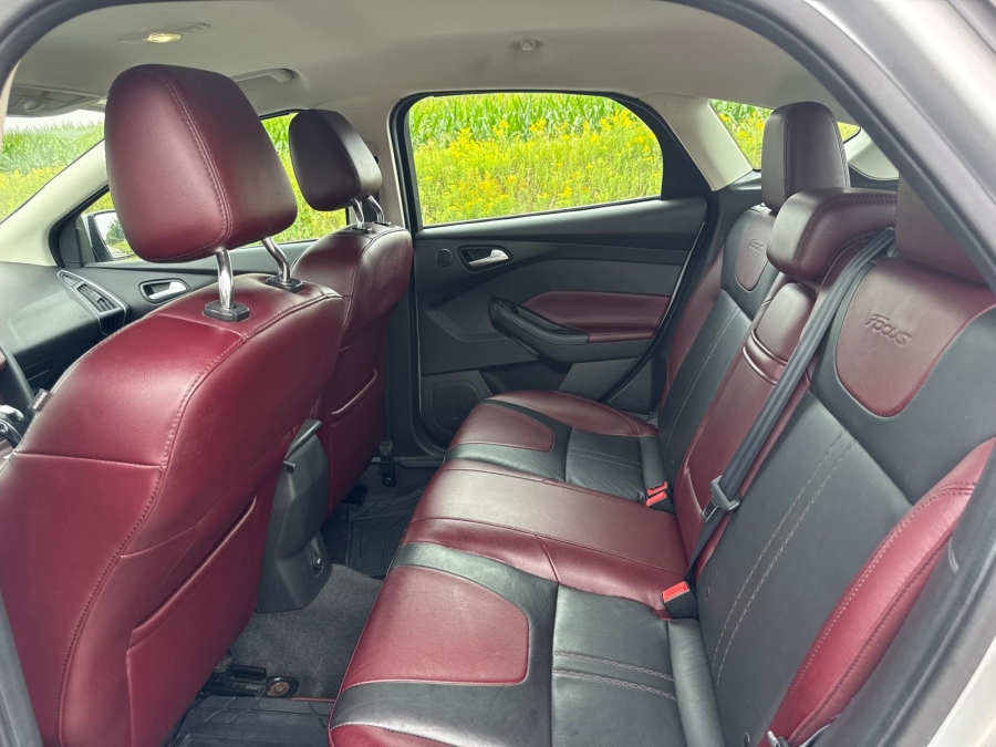 2012 Ford Focus - photo 16