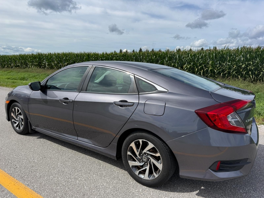 2017 Honda Civic - photo 2