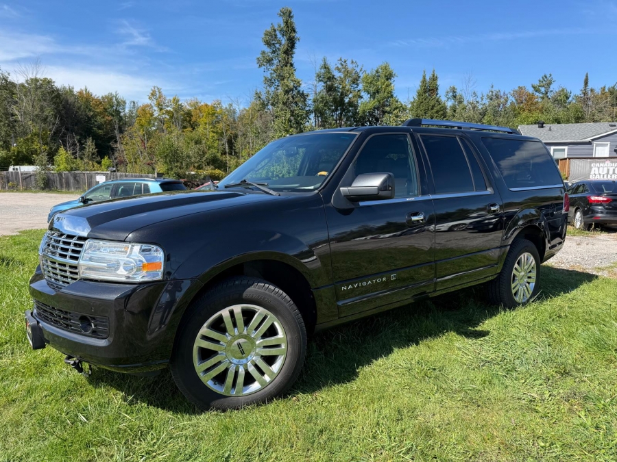 2012 Lincoln Navigator L - photo 2
