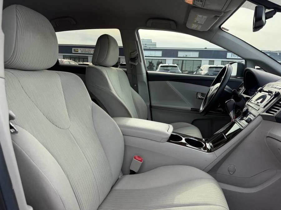 2012 Toyota Venza - photo 11