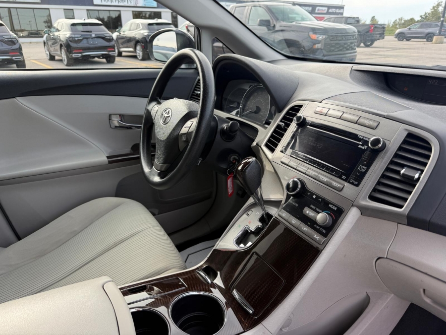2012 Toyota Venza - photo 13