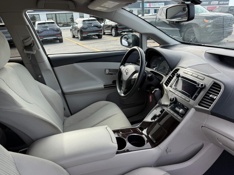 2012 Toyota Venza - photo 12