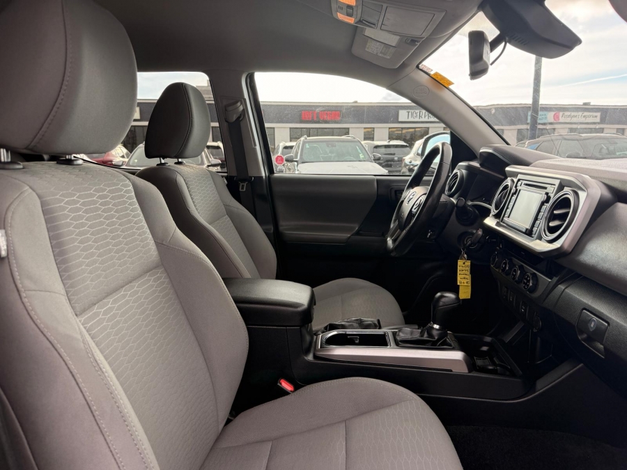 2018 Toyota Tacoma - photo 13