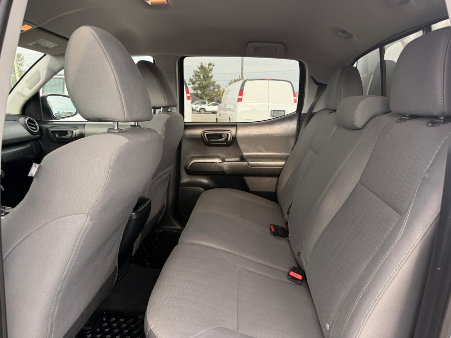 2018 Toyota Tacoma - photo 18