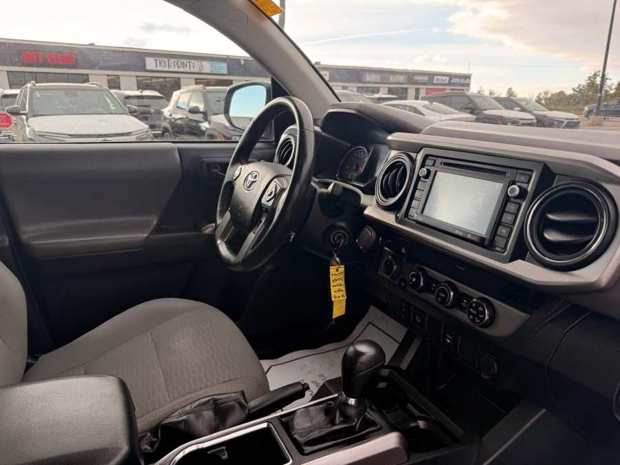 2018 Toyota Tacoma - photo 15