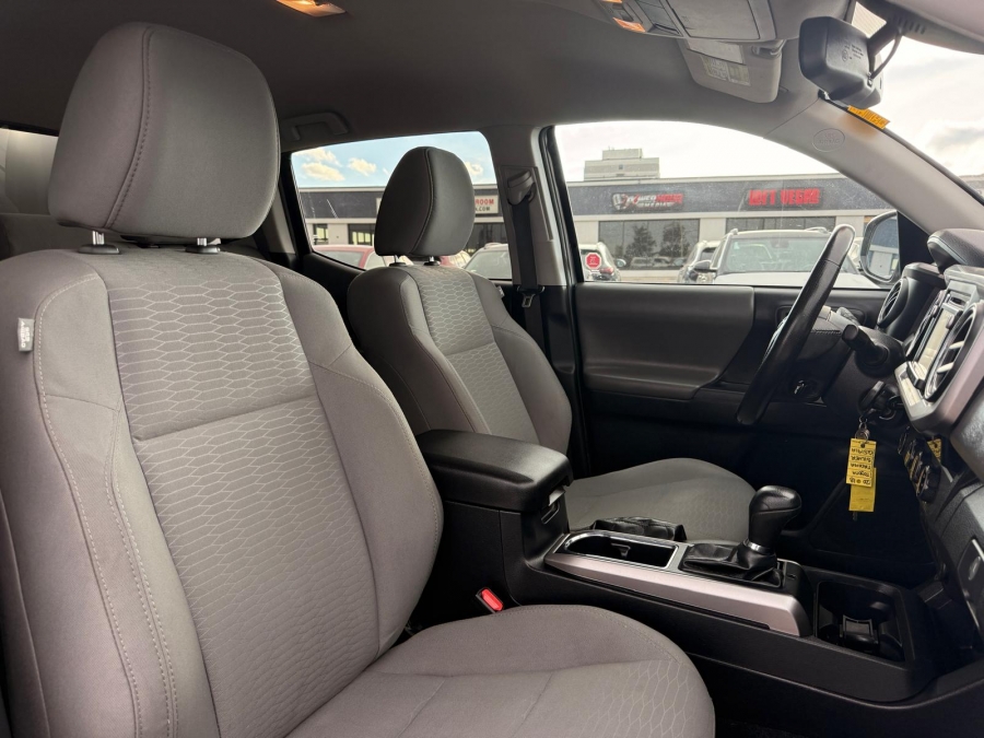 2018 Toyota Tacoma - photo 12