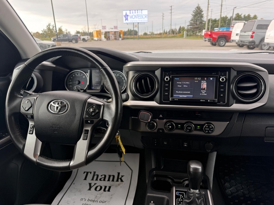2018 Toyota Tacoma - photo 16