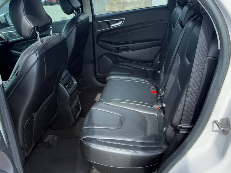 2019 Ford Edge - photo 12