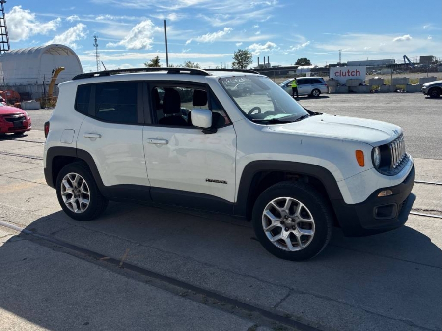 2016 Jeep Renegade - photo 3