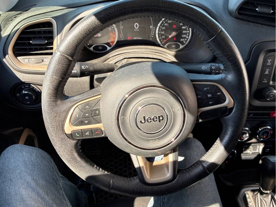 2016 Jeep Renegade - photo 4